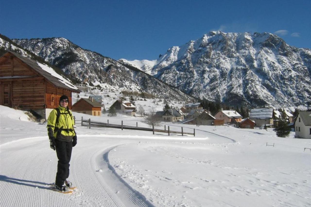 Le Barlet23 Pers Hameau Des Chazals Nevache Hautes Alpes Exterior foto