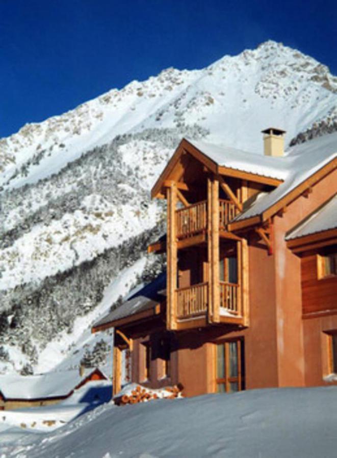 Le Barlet23 Pers Hameau Des Chazals Nevache Hautes Alpes Exterior foto